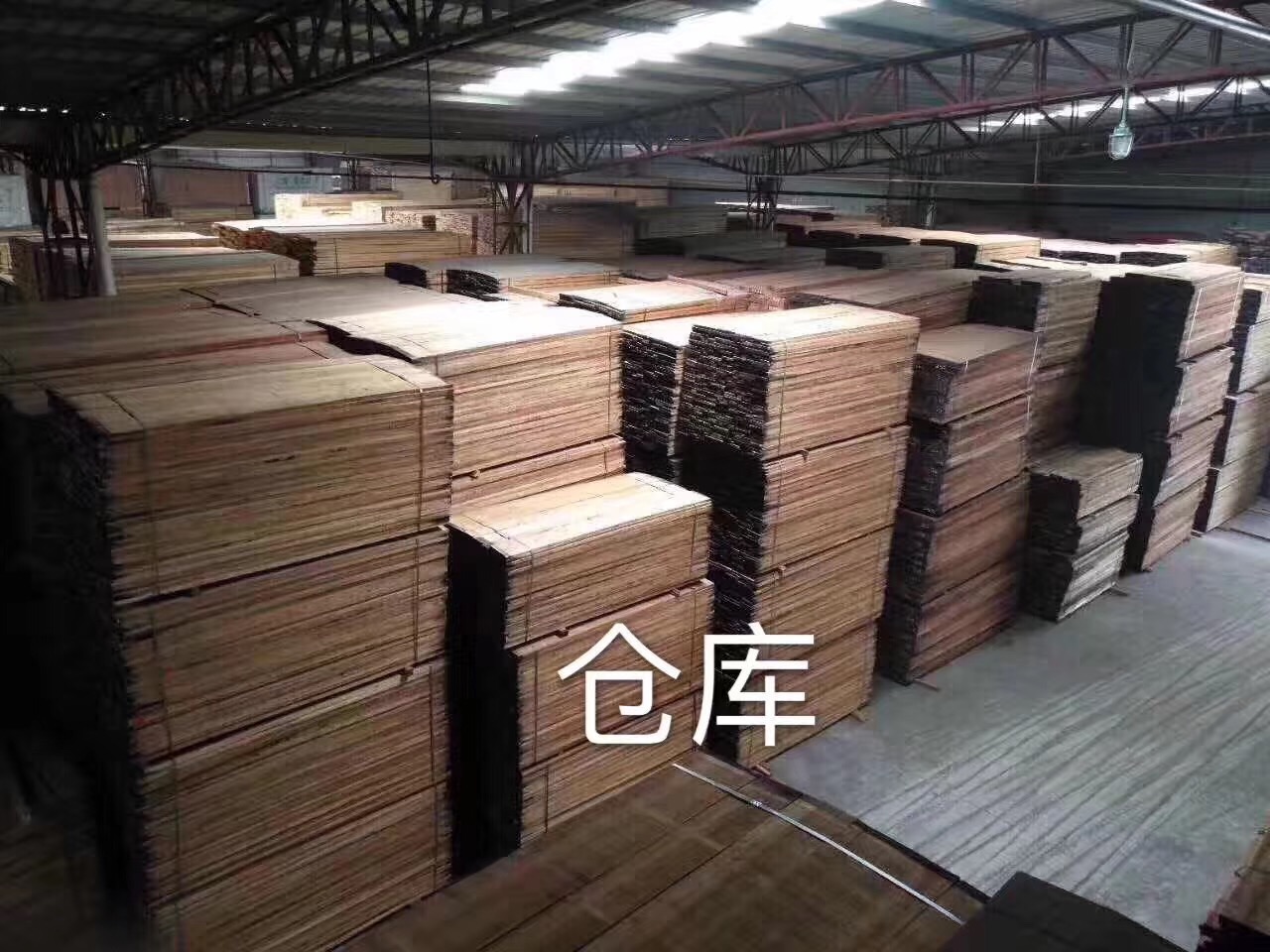黃金胡桃木5.0-6.0到貨，顏色大美，極受歡迎。各位老板趕緊來下訂單咯。